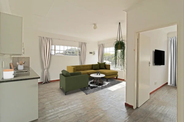 65 8th St - Living 2